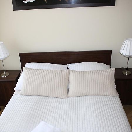 Place 4 You Apartments Cracovia Esterno foto