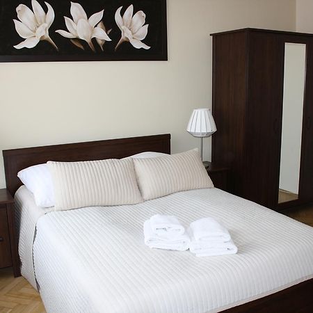 Place 4 You Apartments Cracovia Esterno foto