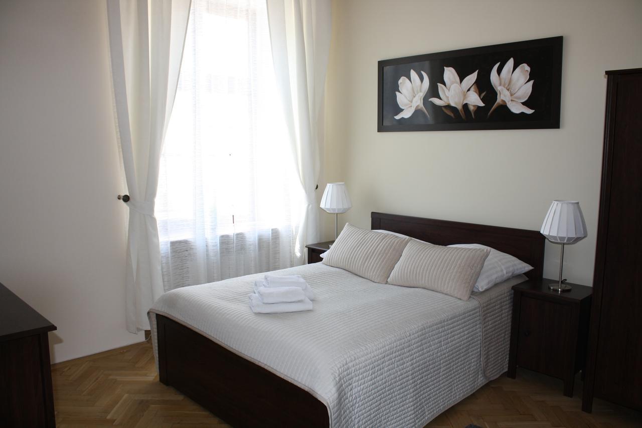 Place 4 You Apartments Cracovia Esterno foto