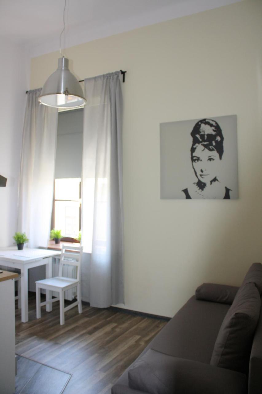 Place 4 You Apartments Cracovia Esterno foto