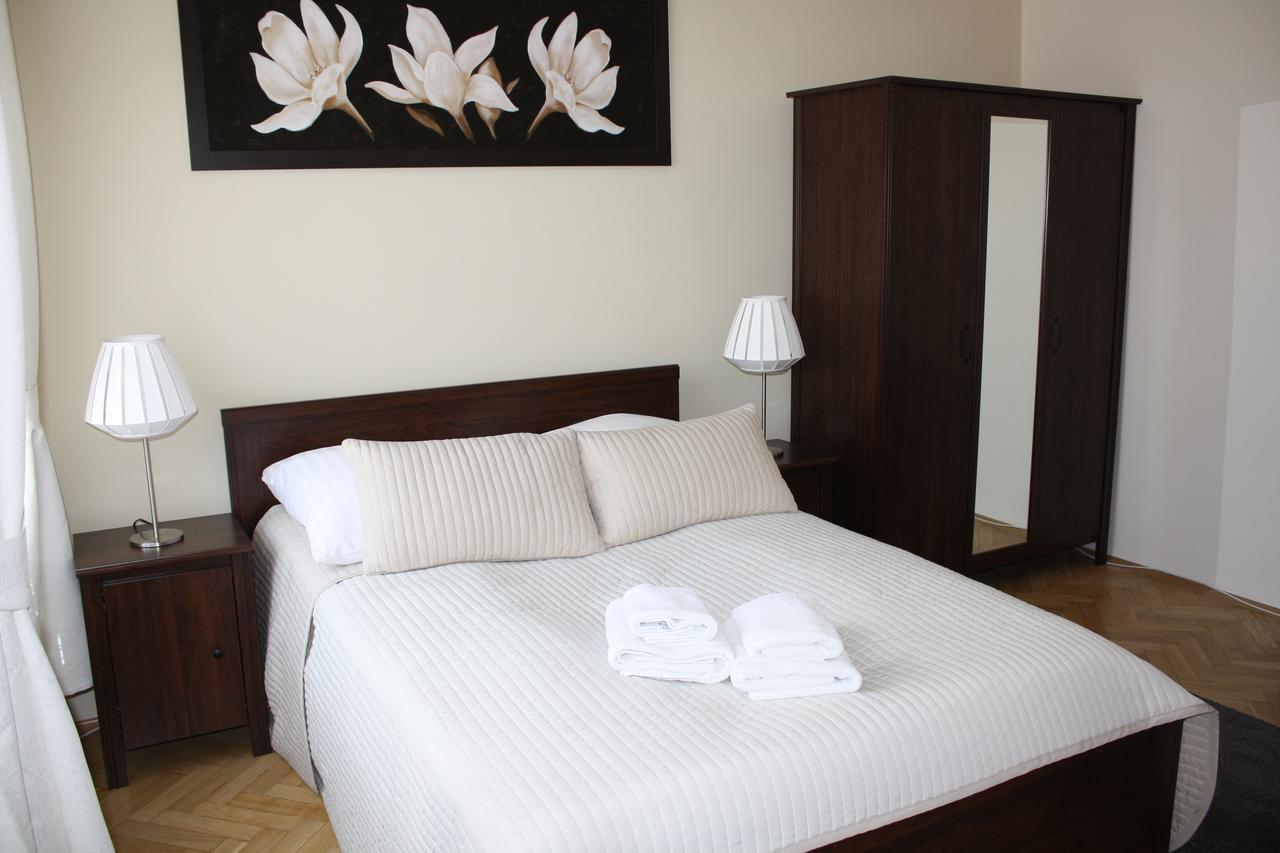 Place 4 You Apartments Cracovia Esterno foto